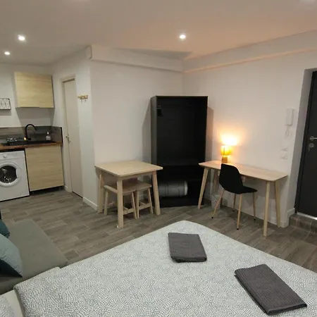 Apartment Jolis Au Coeur De Ferrand - Proche Jaude - Wifi Et Netflix